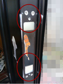 新しいケースロックがはまるように切り欠いてバイパス加工します