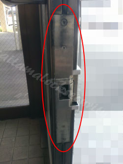 電気ストライク部分