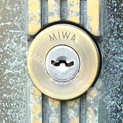MIWA ME-01 サムラッチ錠
