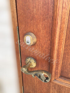 ASSA SWEDOOR 外国製ドアノブ 鍵の動きが悪い/杉並区の施工イメージ