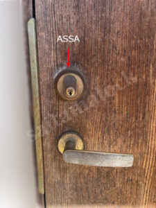 スウェーデンドア SWEDOORスウェドア ASSAアッサ・ドアノブ 鍵交換 / 東京都 杉並区の施工イメージ